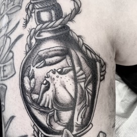 Flasche mit krebs - Mathi